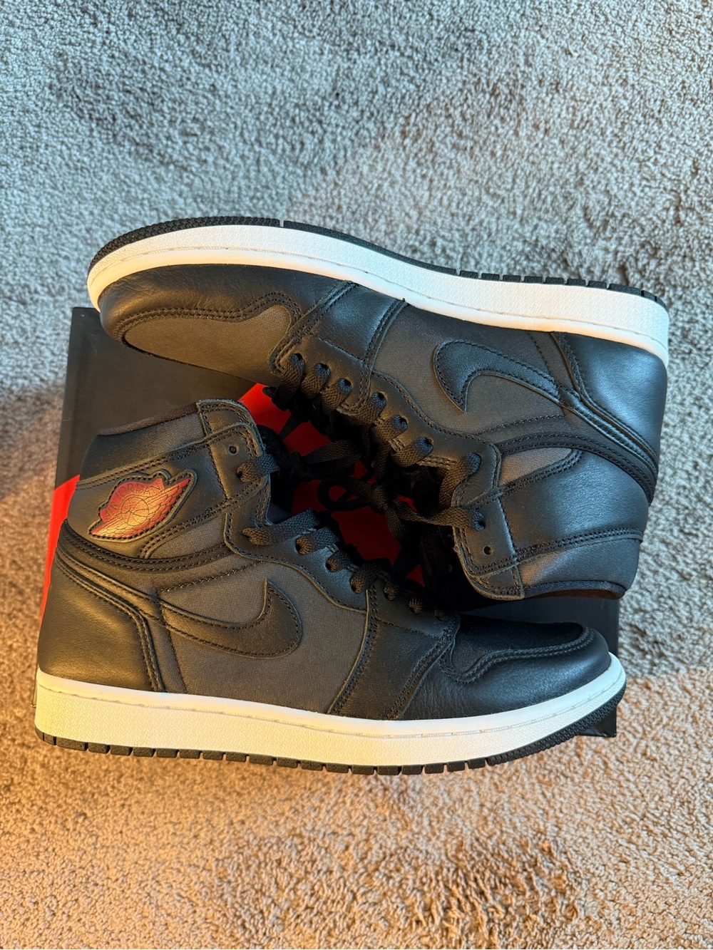 Air Jordan 1 High Retro Black/White Men’s Sneakers